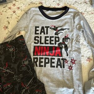 Brand new boys ninja pajama set from children’s place. New with tags